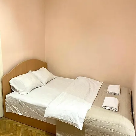 в центрі біля ратуші вул. площа ринок 11 Львів