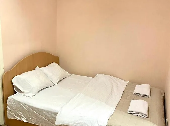 в центрі біля ратуші вулиця площа ринок 11 Lviv